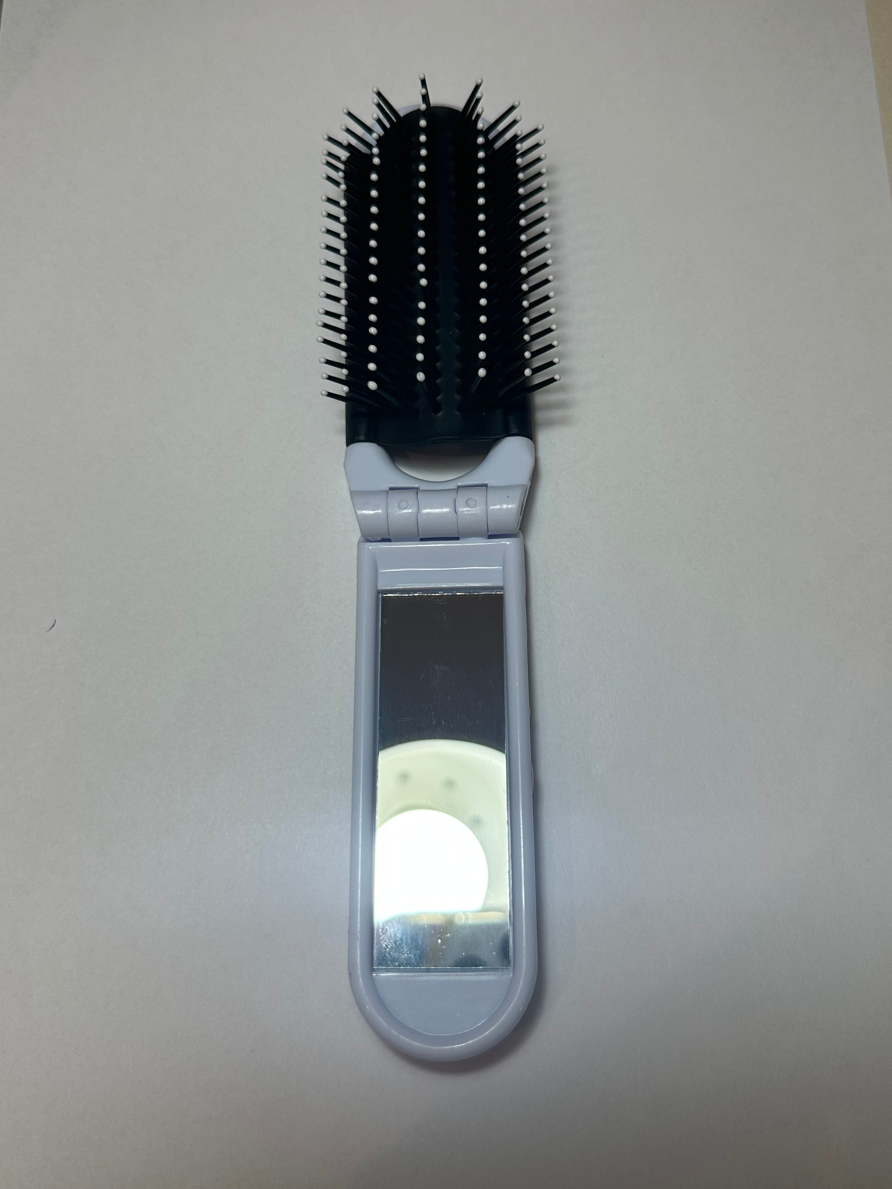 Folding Brush With Mirror