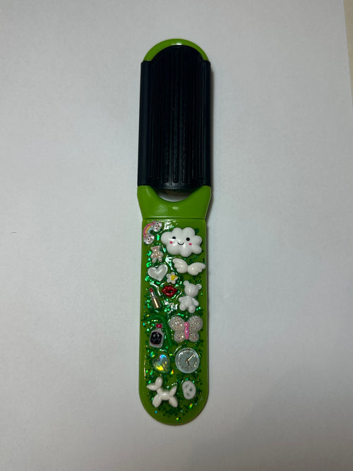 Folding Brush With Mirror