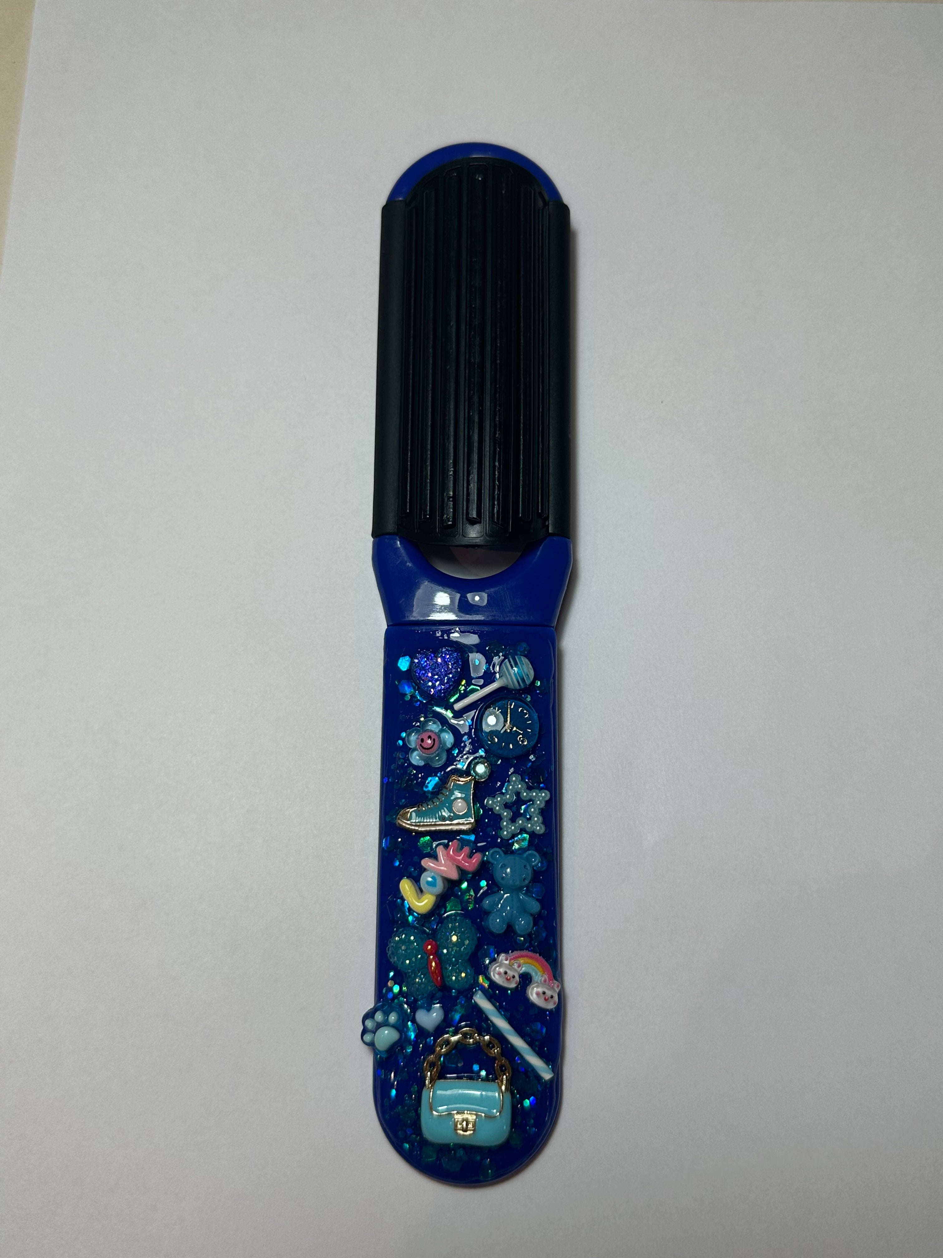 Folding Brush With Mirror